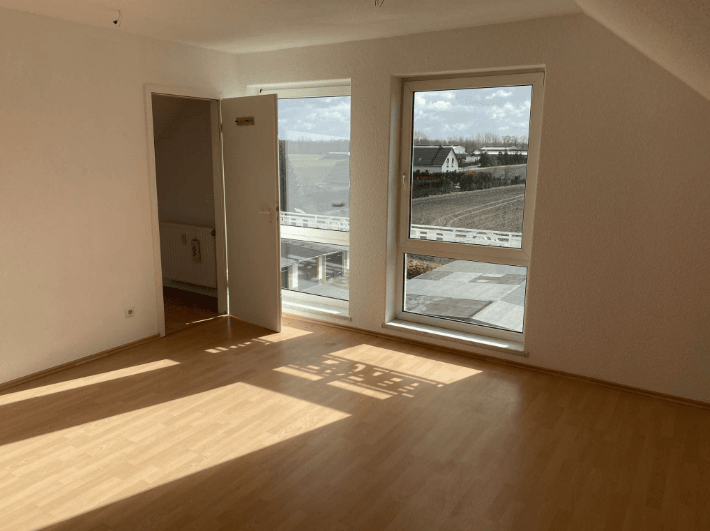 Pronájem bytu 2+1 50 m², Straße des Aufbaus 4, Borna, Sasko Pronájem bytu 2+1 50 m², Straße des Aufbaus 4, Borna, Sasko