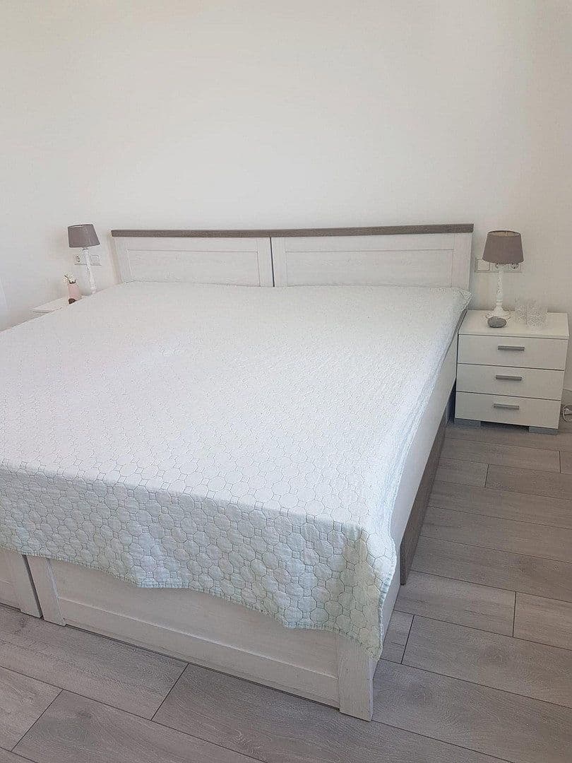 Pronájem bytu 3+1 50 m², Stauffenbergstraße 30, Aalen, Bádensko-Württembersko Pronájem bytu 3+1 50 m², Stauffenbergstraße 30, Aalen, Bádensko-Württembersko