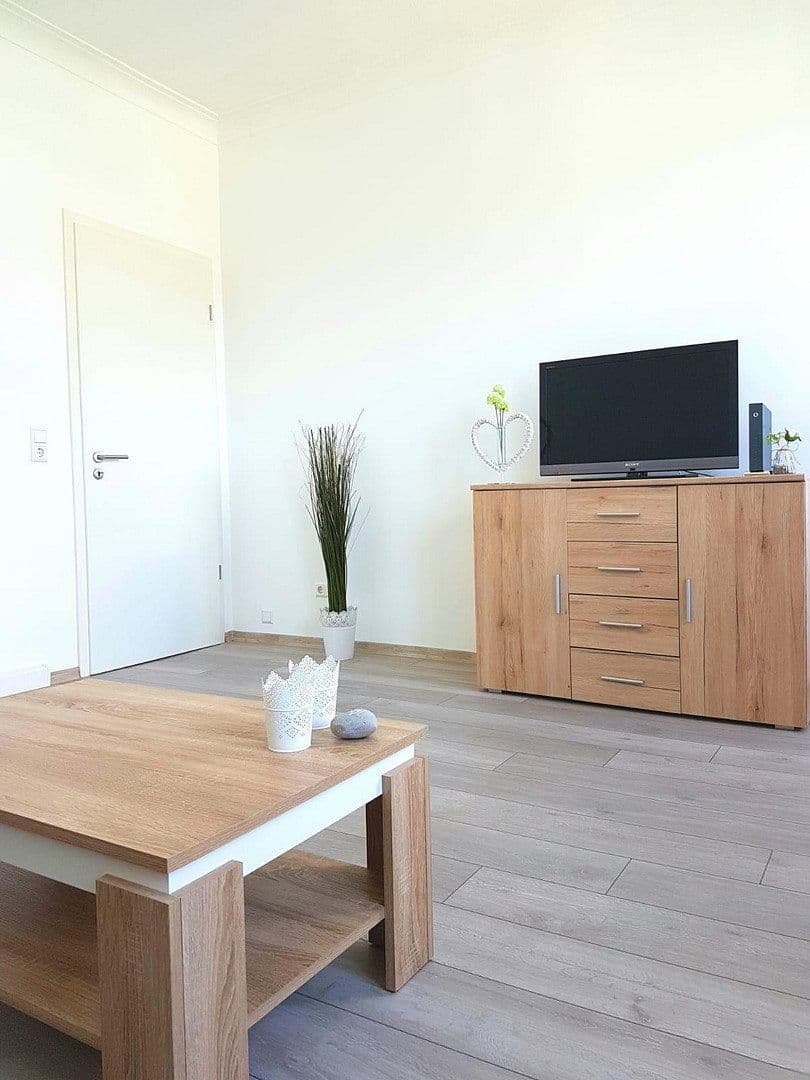 Pronájem bytu 3+1 50 m², Stauffenbergstraße 30, Aalen, Bádensko-Württembersko Pronájem bytu 3+1 50 m², Stauffenbergstraße 30, Aalen, Bádensko-Württembersko