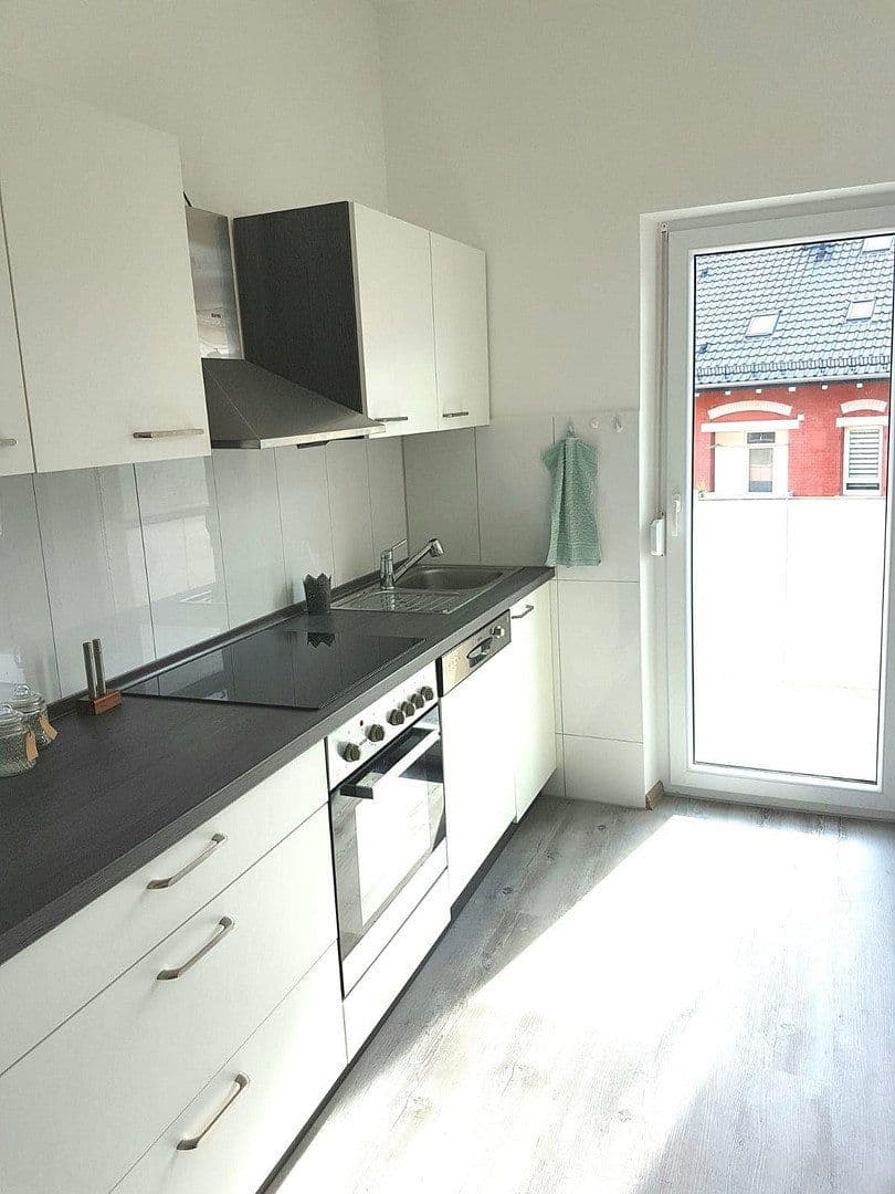 Pronájem bytu 3+1 50 m², Stauffenbergstraße 30, Aalen, Bádensko-Württembersko Pronájem bytu 3+1 50 m², Stauffenbergstraße 30, Aalen, Bádensko-Württembersko