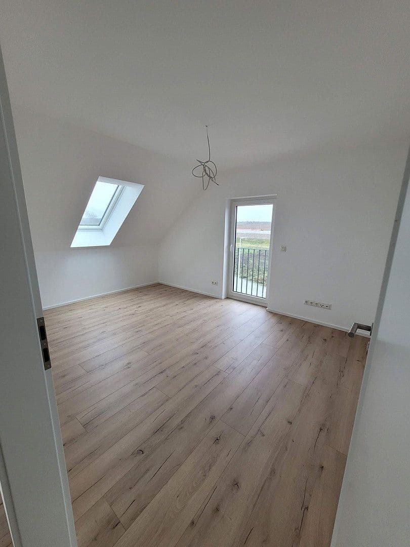 Pronájem domu 180 m², pozemek 315 m², Pommersfelden, Bavorsko Pronájem domu 180 m², pozemek 315 m², Pommersfelden, Bavorsko