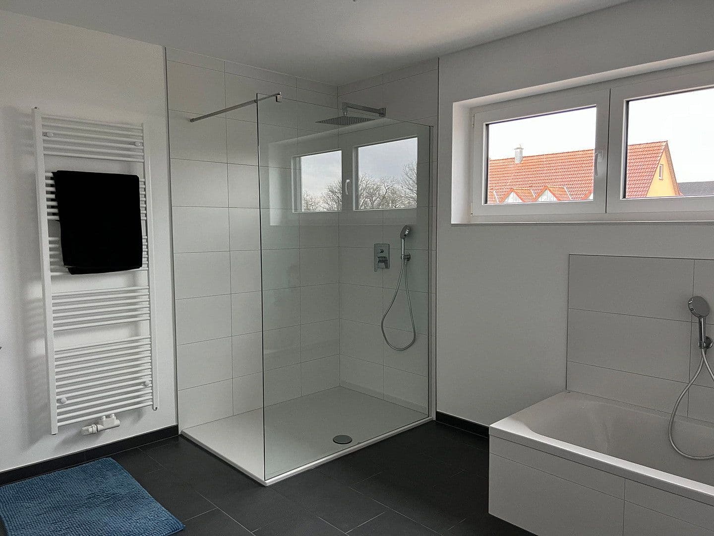 Pronájem domu 180 m², pozemek 315 m², Pommersfelden, Bavorsko Pronájem domu 180 m², pozemek 315 m², Pommersfelden, Bavorsko