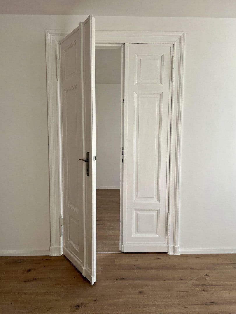 Pronájem bytu 3+1 92 m², Magdeburg, Sasko-Anhaltsko Pronájem bytu 3+1 92 m², Magdeburg, Sasko-Anhaltsko