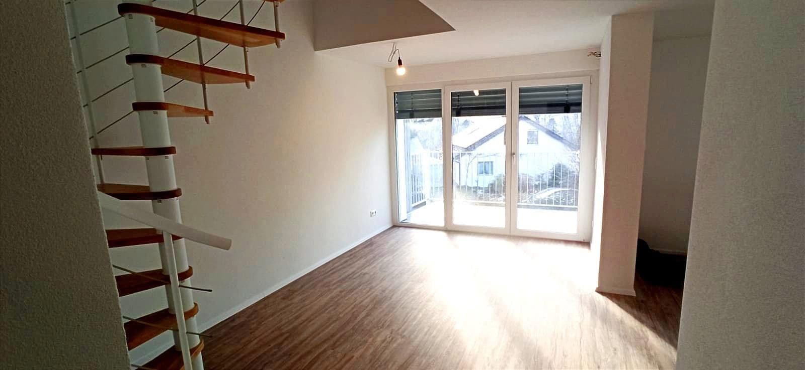 Pronájem domu 130 m², pozemek 327 m², Meersburg, Bádensko-Württembersko Pronájem domu 130 m², pozemek 327 m², Meersburg, Bádensko-Württembersko