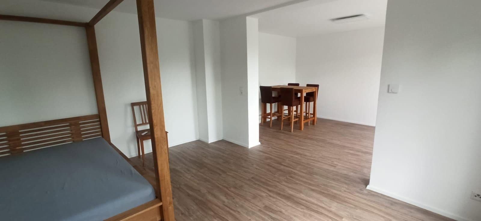 Pronájem domu 130 m², pozemek 327 m², Meersburg, Bádensko-Württembersko Pronájem domu 130 m², pozemek 327 m², Meersburg, Bádensko-Württembersko