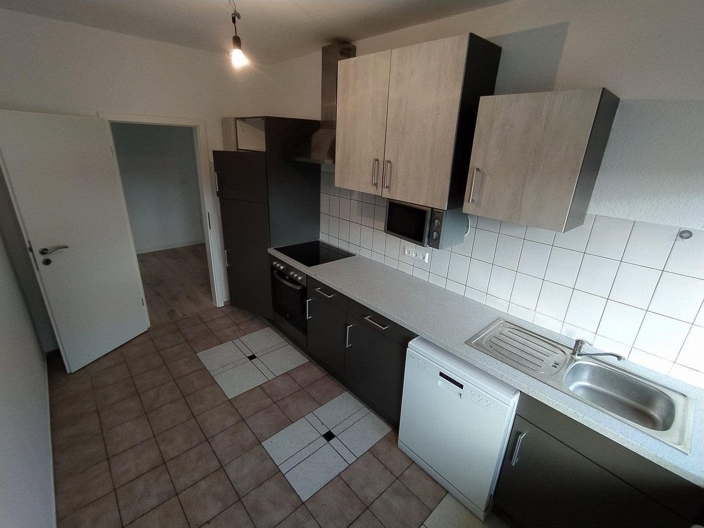 Pronájem bytu 3+1 86 m², Talstraße 7, Villingen-Schwenningen, Bádensko-Württembersko Pronájem bytu 3+1 86 m², Talstraße 7, Villingen-Schwenningen, Bádensko-Württembersko