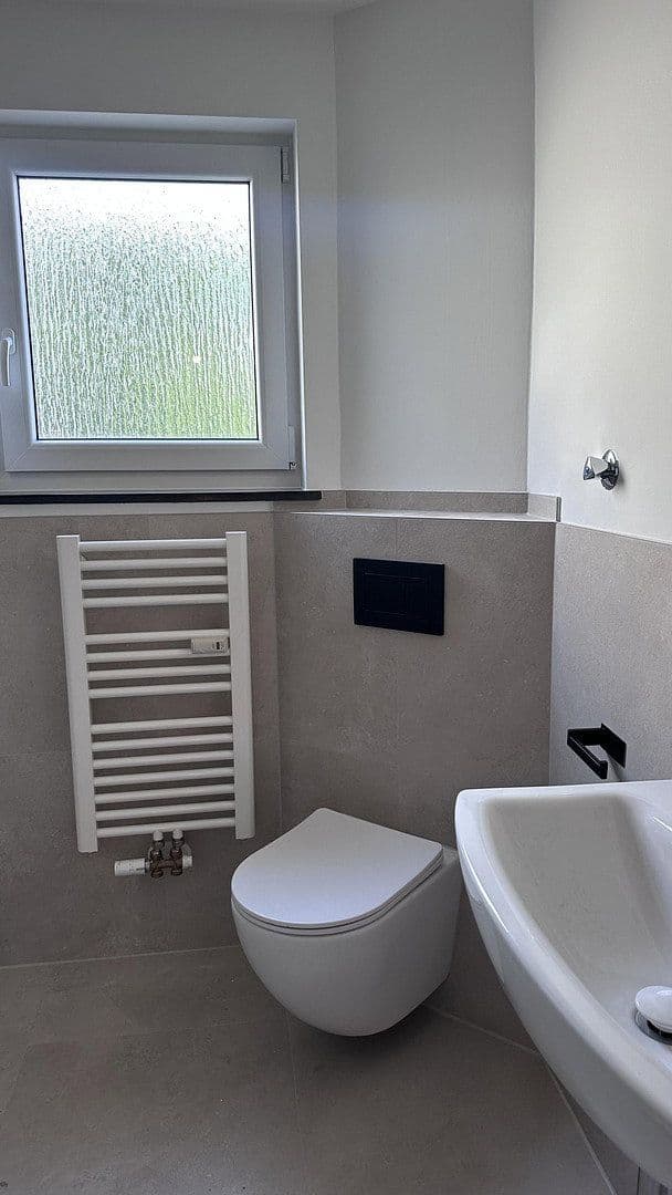 Pronájem bytu 2+1 53 m², Carl-Benz-Straße 10, Rastatt, Bádensko-Württembersko Pronájem bytu 2+1 53 m², Carl-Benz-Straße 10, Rastatt, Bádensko-Württembersko