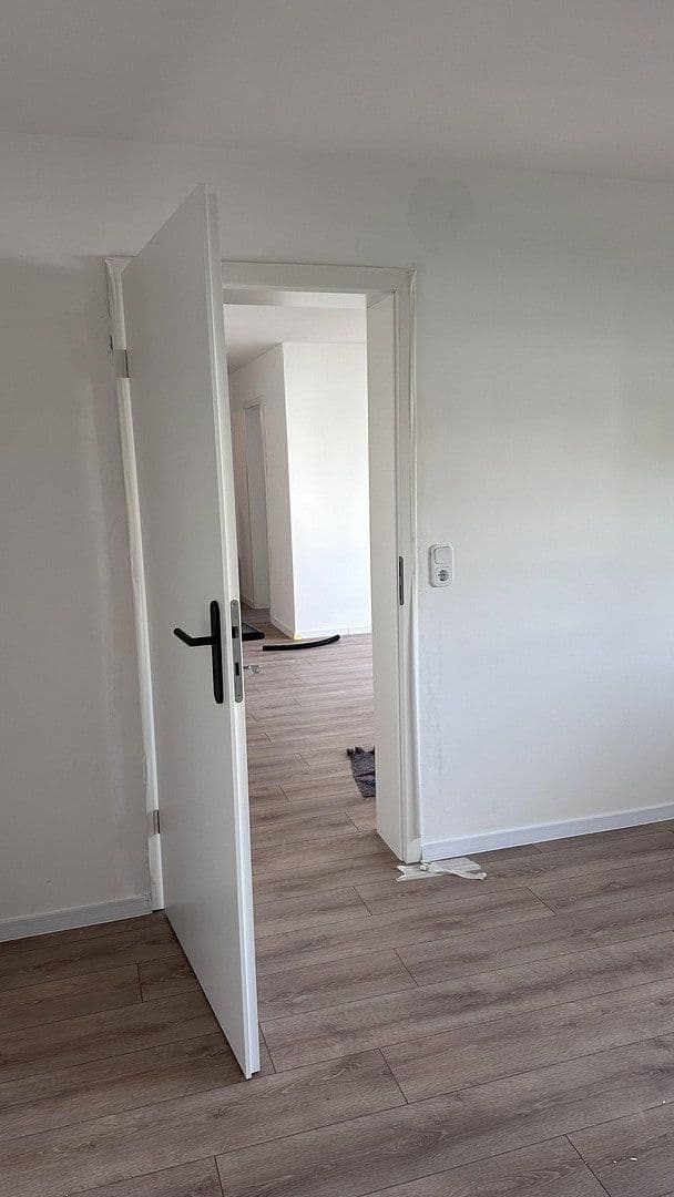Pronájem bytu 2+1 53 m², Carl-Benz-Straße 10, Rastatt, Bádensko-Württembersko Pronájem bytu 2+1 53 m², Carl-Benz-Straße 10, Rastatt, Bádensko-Württembersko