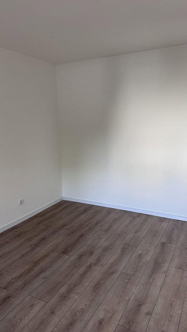 Pronájem bytu 2+1 53 m², Carl-Benz-Straße 10, Rastatt, Bádensko-Württembersko Pronájem bytu 2+1 53 m², Carl-Benz-Straße 10, Rastatt, Bádensko-Württembersko