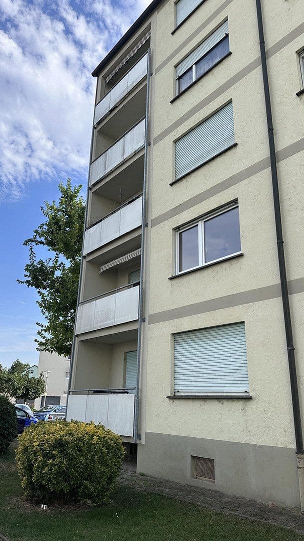 Pronájem bytu 2+1 53 m², Carl-Benz-Straße 10, Rastatt, Bádensko-Württembersko Pronájem bytu 2+1 53 m², Carl-Benz-Straße 10, Rastatt, Bádensko-Württembersko