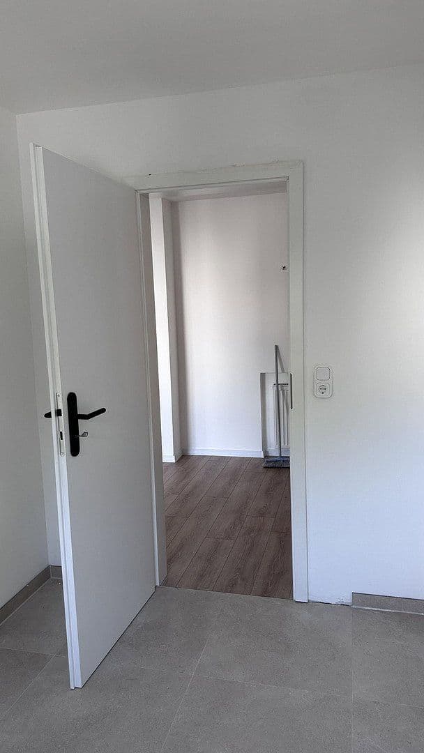 Pronájem bytu 2+1 53 m², Carl-Benz-Straße 10, Rastatt, Bádensko-Württembersko Pronájem bytu 2+1 53 m², Carl-Benz-Straße 10, Rastatt, Bádensko-Württembersko