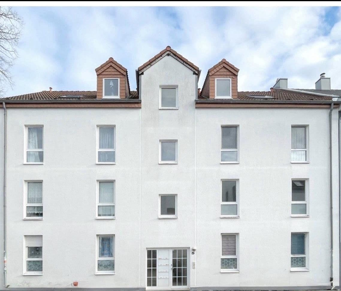Pronájem bytu 2+1 56 m², Düsseldorf, Severní Porýní-Vestfálsko Pronájem bytu 2+1 56 m², Düsseldorf, Severní Porýní-Vestfálsko