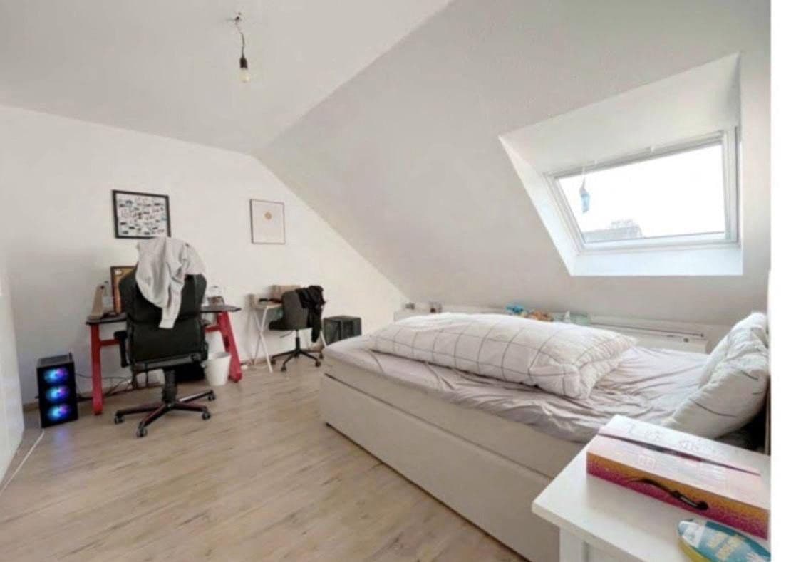 Pronájem bytu 2+1 56 m², Düsseldorf, Severní Porýní-Vestfálsko Pronájem bytu 2+1 56 m², Düsseldorf, Severní Porýní-Vestfálsko