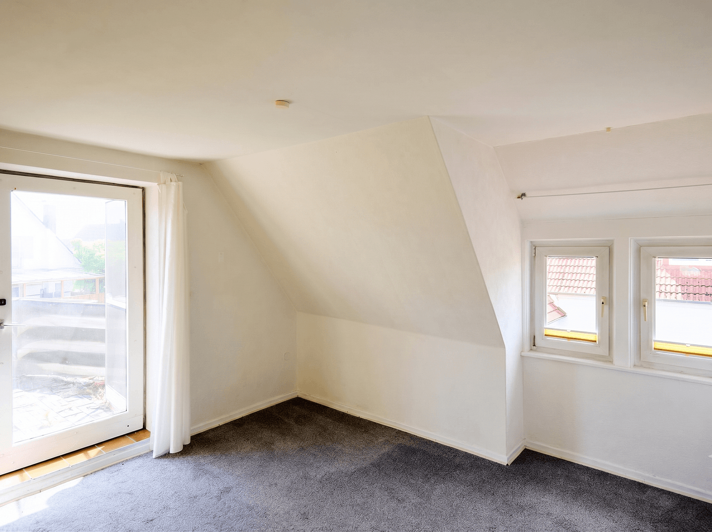 Prodej domu 174 m², pozemek 1.200 m², Celle, Dolní Sasko Prodej domu 174 m², pozemek 1.200 m², Celle, Dolní Sasko