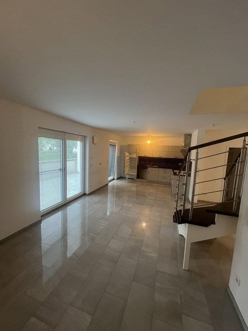 Pronájem bytu 5+1 150 m², Am Härtle 18, Neuburg an der Donau, Bavorsko Pronájem bytu 5+1 150 m², Am Härtle 18, Neuburg an der Donau, Bavorsko
