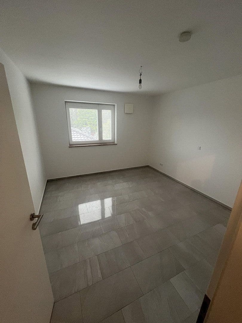 Pronájem bytu 5+1 150 m², Am Härtle 18, Neuburg an der Donau, Bavorsko Pronájem bytu 5+1 150 m², Am Härtle 18, Neuburg an der Donau, Bavorsko