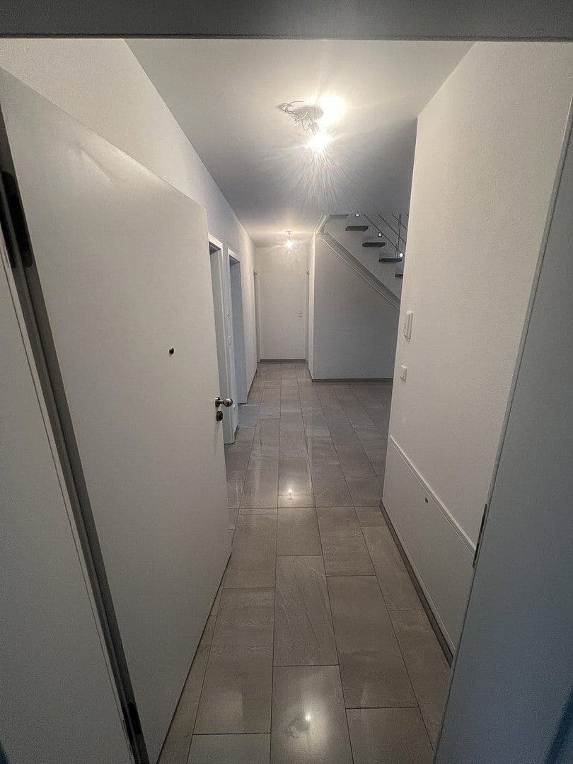 Pronájem bytu 5+1 150 m², Am Härtle 18, Neuburg an der Donau, Bavorsko Pronájem bytu 5+1 150 m², Am Härtle 18, Neuburg an der Donau, Bavorsko