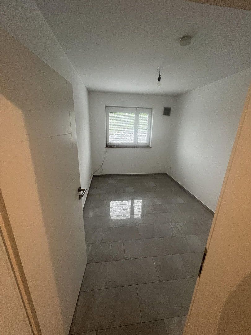Pronájem bytu 5+1 150 m², Am Härtle 18, Neuburg an der Donau, Bavorsko Pronájem bytu 5+1 150 m², Am Härtle 18, Neuburg an der Donau, Bavorsko