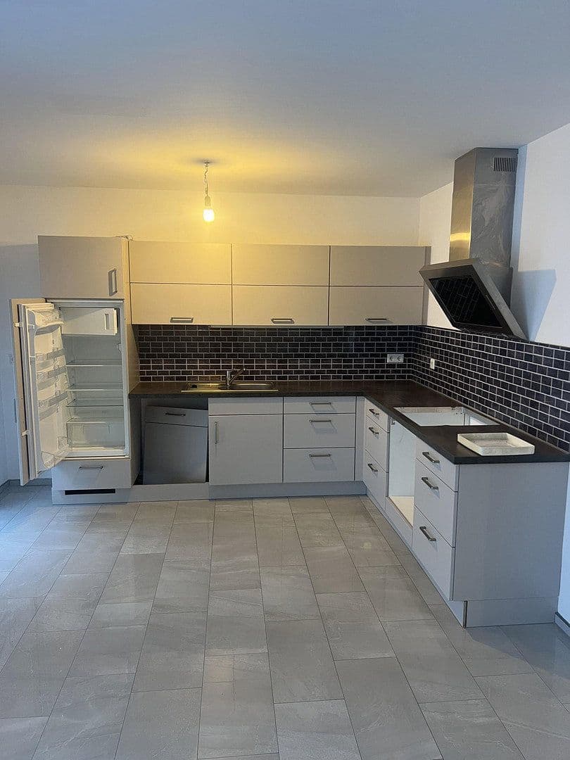 Pronájem bytu 5+1 150 m², Am Härtle 18, Neuburg an der Donau, Bavorsko Pronájem bytu 5+1 150 m², Am Härtle 18, Neuburg an der Donau, Bavorsko