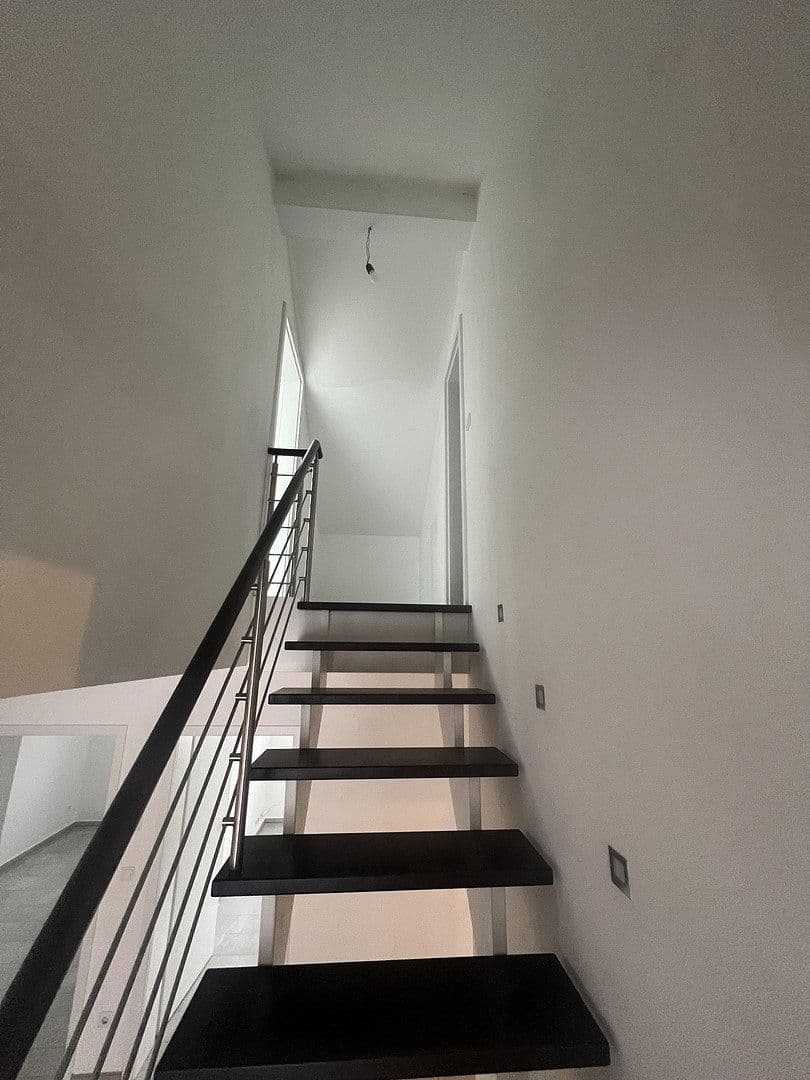 Pronájem bytu 5+1 150 m², Am Härtle 18, Neuburg an der Donau, Bavorsko Pronájem bytu 5+1 150 m², Am Härtle 18, Neuburg an der Donau, Bavorsko