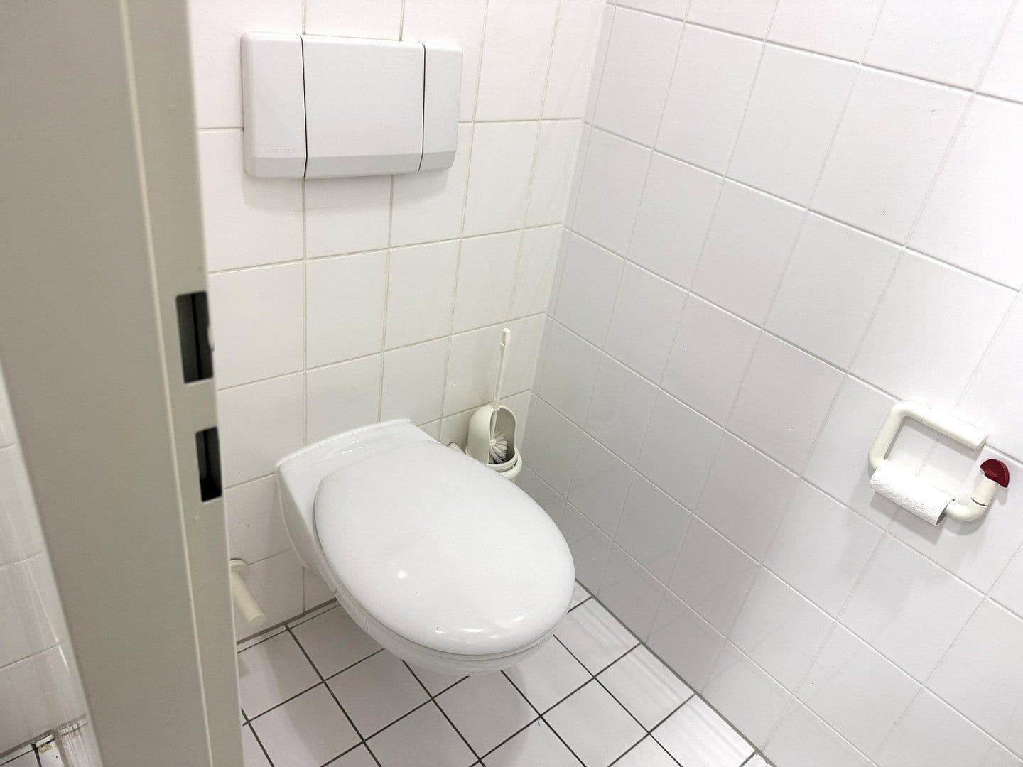 Pronájem kanceláře 75 m², Lübecker Straße 25-27, Schwerin - Altstadt, Mecklenburg-Vorpommern Pronájem kanceláře 75 m², Lübecker Straße 25-27, Schwerin - Altstadt, Mecklenburg-Vorpommern