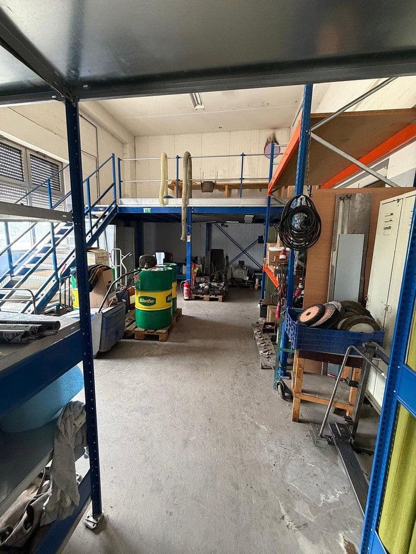 Pronájem nebytového prostoru 1.400 m², Dieselstraße 4, Arnsberg, Severní Porýní-Vestfálsko Pronájem nebytového prostoru 1.400 m², Dieselstraße 4, Arnsberg, Severní Porýní-Vestfálsko