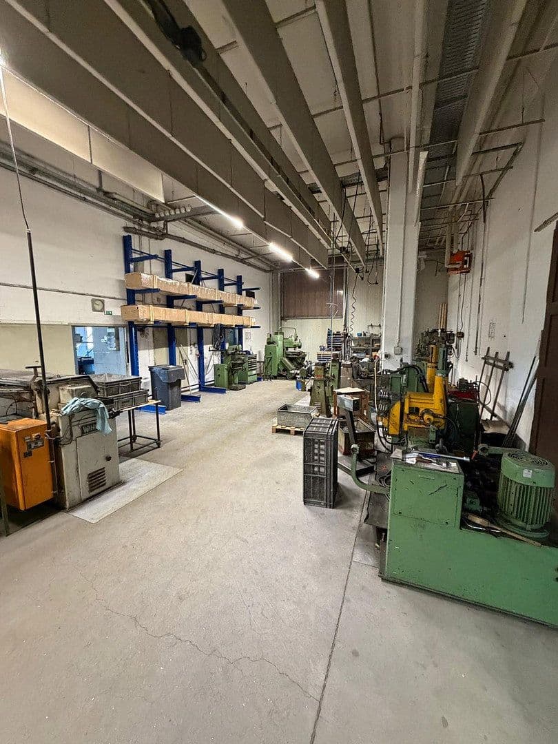Pronájem nebytového prostoru 1.400 m², Dieselstraße 4, Arnsberg, Severní Porýní-Vestfálsko Pronájem nebytového prostoru 1.400 m², Dieselstraße 4, Arnsberg, Severní Porýní-Vestfálsko