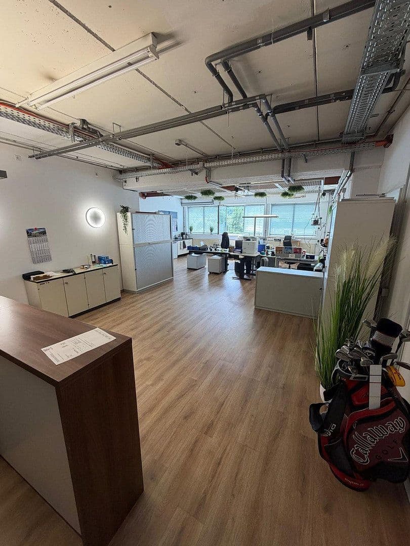 Pronájem nebytového prostoru 1.400 m², Dieselstraße 4, Arnsberg, Severní Porýní-Vestfálsko Pronájem nebytového prostoru 1.400 m², Dieselstraße 4, Arnsberg, Severní Porýní-Vestfálsko
