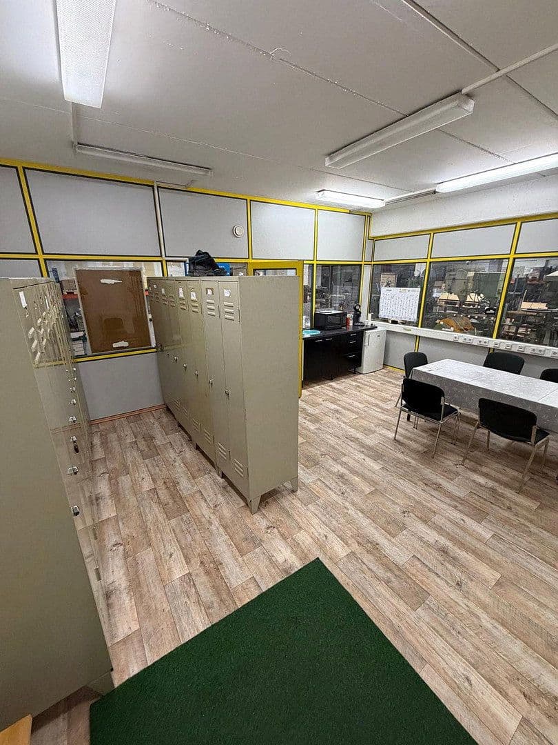 Pronájem nebytového prostoru 1.400 m², Dieselstraße 4, Arnsberg, Severní Porýní-Vestfálsko Pronájem nebytového prostoru 1.400 m², Dieselstraße 4, Arnsberg, Severní Porýní-Vestfálsko