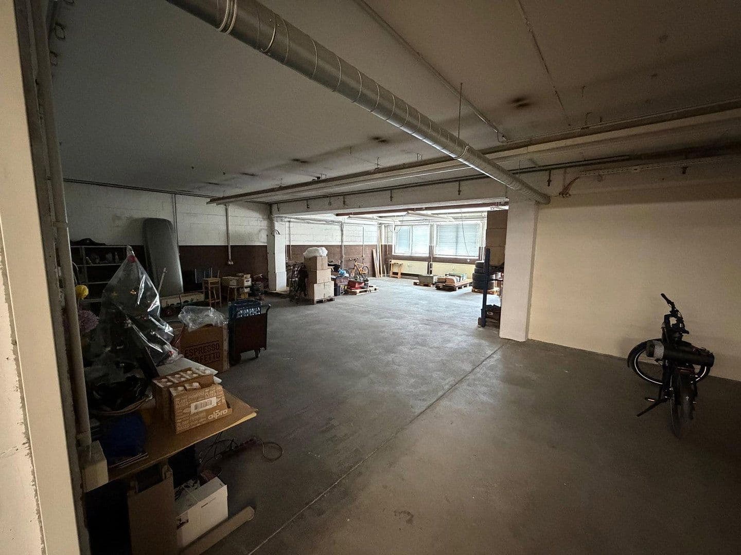 Pronájem nebytového prostoru 1.400 m², Dieselstraße 4, Arnsberg, Severní Porýní-Vestfálsko Pronájem nebytového prostoru 1.400 m², Dieselstraße 4, Arnsberg, Severní Porýní-Vestfálsko