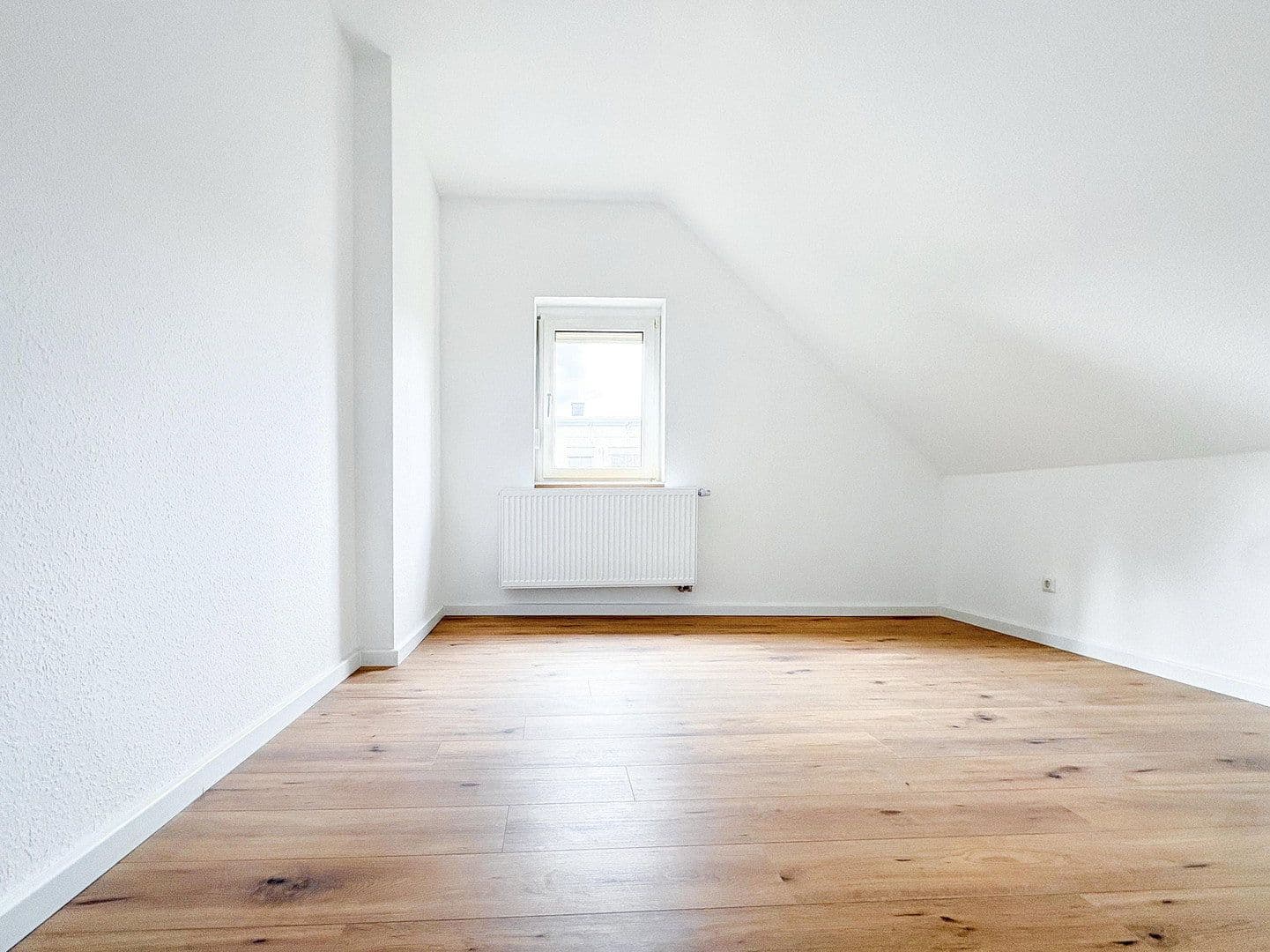 Prodej bytu 2+1 48 m², Wiesbaden, Hessen Prodej bytu 2+1 48 m², Wiesbaden, Hessen