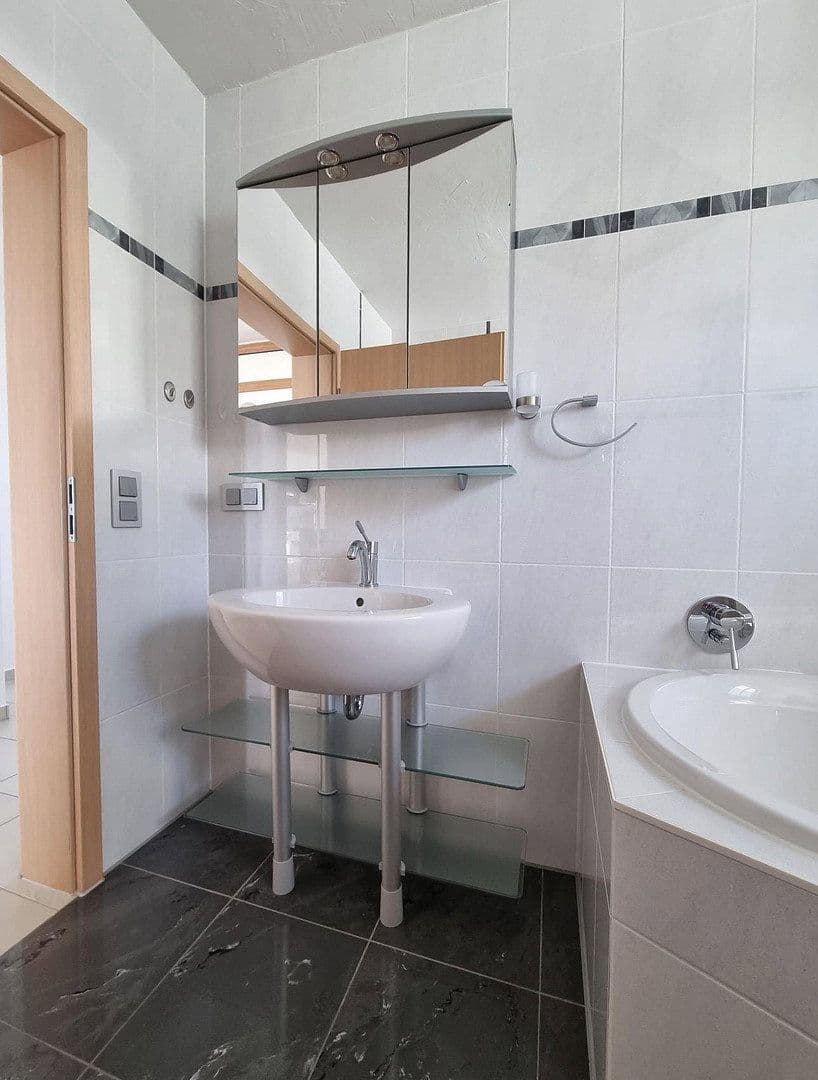 Prodej bytu 4+1 125 m², Nové Střelice, Mecklenburg-Vorpommern Prodej bytu 4+1 125 m², Nové Střelice, Mecklenburg-Vorpommern