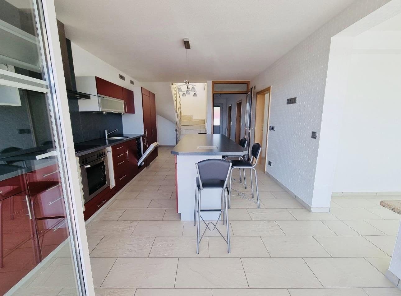 Prodej bytu 4+1 125 m², Nové Střelice, Mecklenburg-Vorpommern Prodej bytu 4+1 125 m², Nové Střelice, Mecklenburg-Vorpommern