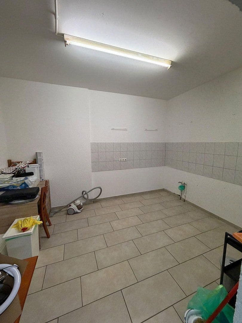 Pronájem nebytového prostoru 86 m², Stadecken-Elsheim, Porýní-Falc Pronájem nebytového prostoru 86 m², Stadecken-Elsheim, Porýní-Falc