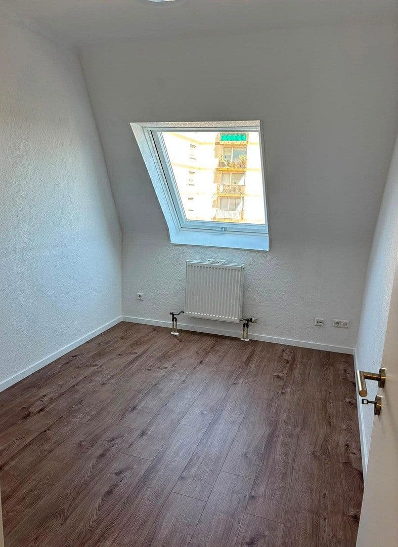 Pronájem bytu 1+1 18 m², Heinrich-Lanz-Straße 23-27, Mannheim, Bádensko-Württembersko Pronájem bytu 1+1 18 m², Heinrich-Lanz-Straße 23-27, Mannheim, Bádensko-Württembersko