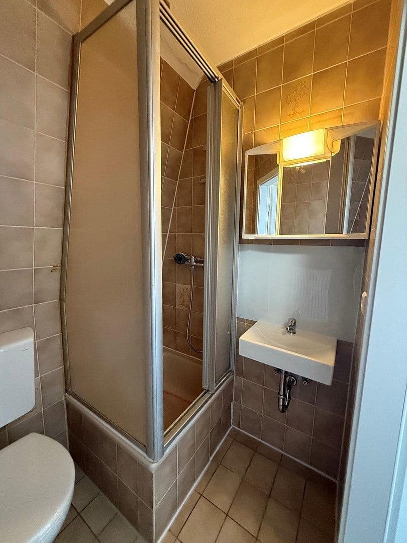 Pronájem bytu 1+1 18 m², Heinrich-Lanz-Straße 23-27, Mannheim, Bádensko-Württembersko Pronájem bytu 1+1 18 m², Heinrich-Lanz-Straße 23-27, Mannheim, Bádensko-Württembersko