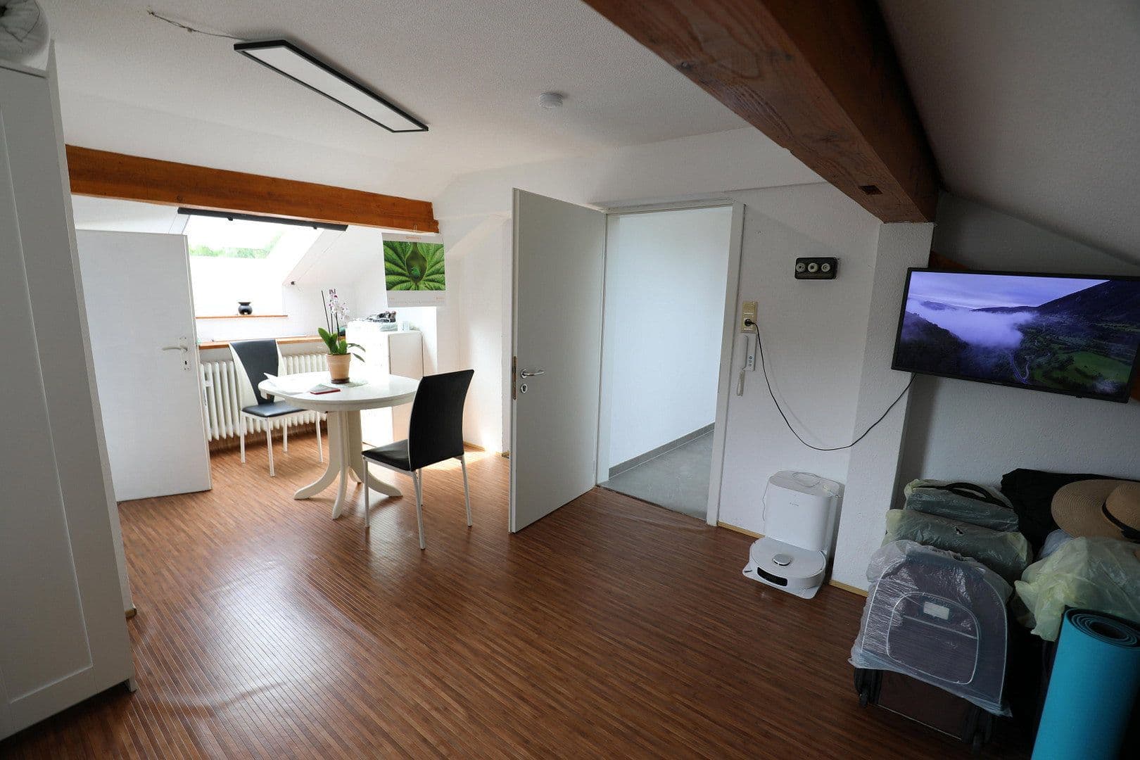Pronájem bytu 1+1 26 m², Östringen, Bádensko-Württembersko Pronájem bytu 1+1 26 m², Östringen, Bádensko-Württembersko