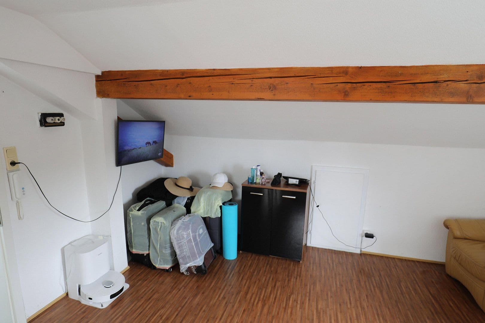 Pronájem bytu 1+1 26 m², Östringen, Bádensko-Württembersko Pronájem bytu 1+1 26 m², Östringen, Bádensko-Württembersko