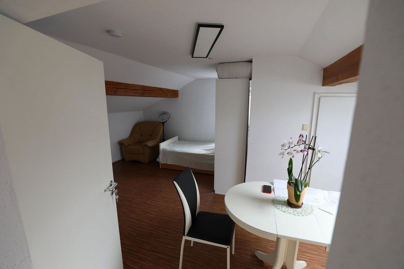Pronájem bytu 1+1 26 m², Östringen, Bádensko-Württembersko Pronájem bytu 1+1 26 m², Östringen, Bádensko-Württembersko