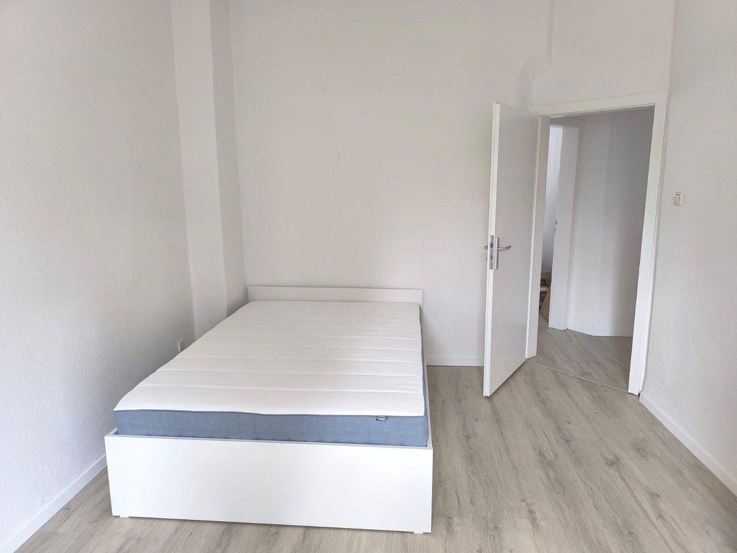 Pronájem bytu 4+1 82 m², Von-Gall-Str. 4, Bochum, Severní Porýní-Vestfálsko Pronájem bytu 4+1 82 m², Von-Gall-Str. 4, Bochum, Severní Porýní-Vestfálsko