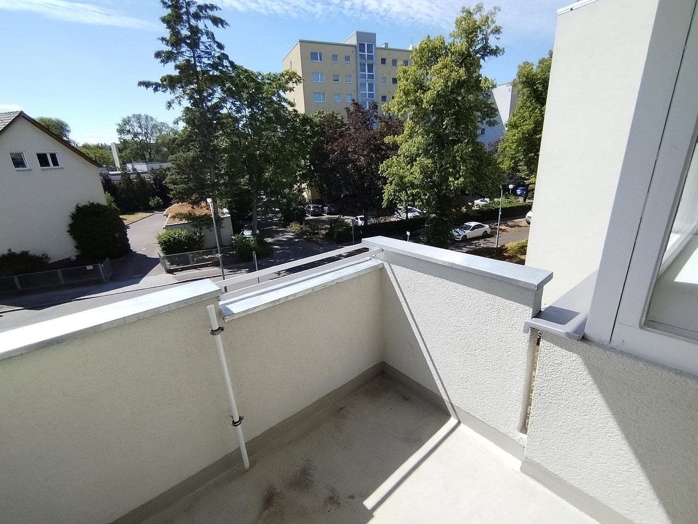 Prodej bytu 1+1 35 m², Gartenfelder Straße 80, Berlin, Berlín Prodej bytu 1+1 35 m², Gartenfelder Straße 80, Berlin, Berlín