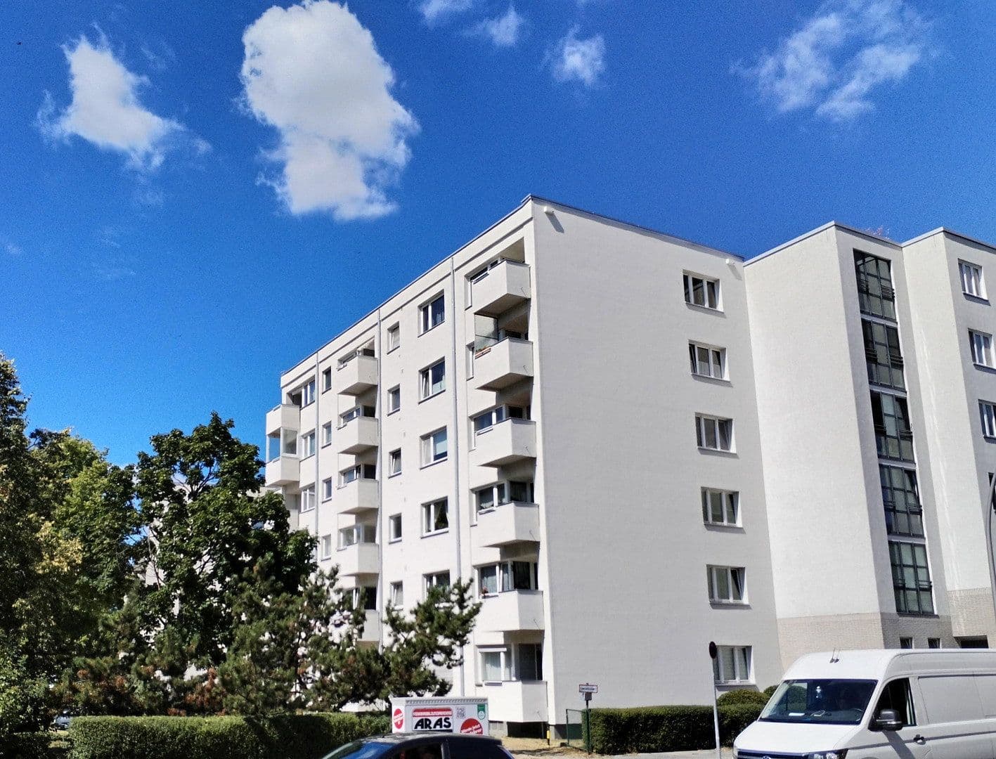 Prodej bytu 1+1 35 m², Gartenfelder Straße 80, Berlin, Berlín Prodej bytu 1+1 35 m², Gartenfelder Straße 80, Berlin, Berlín