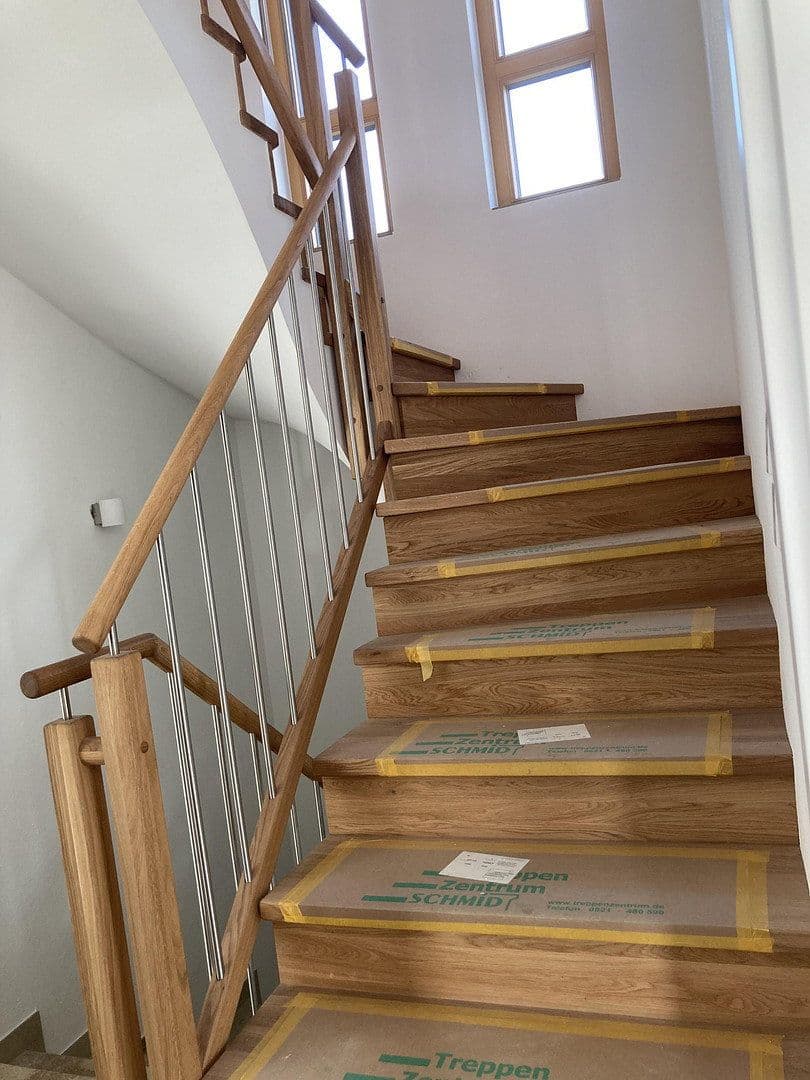 Pronájem domu 177 m², pozemek 548 m², Biberbach, Bavorsko Pronájem domu 177 m², pozemek 548 m², Biberbach, Bavorsko