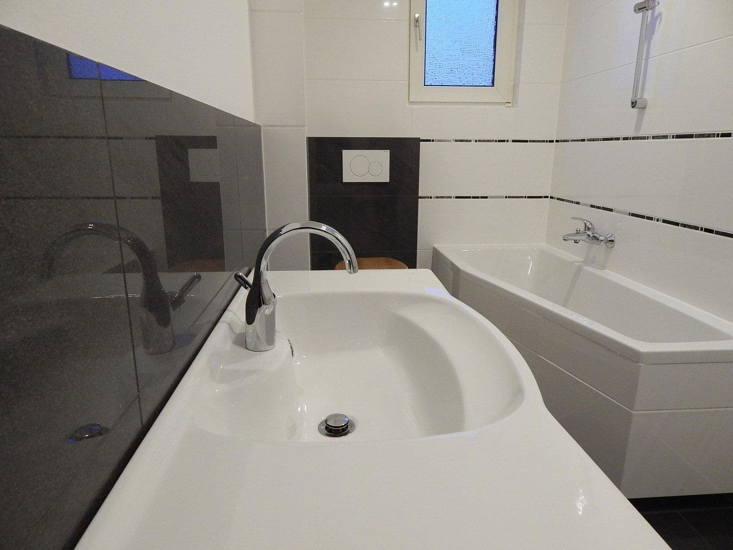 Prodej bytu 2+1 53 m², Essen, Severní Porýní-Vestfálsko Prodej bytu 2+1 53 m², Essen, Severní Porýní-Vestfálsko