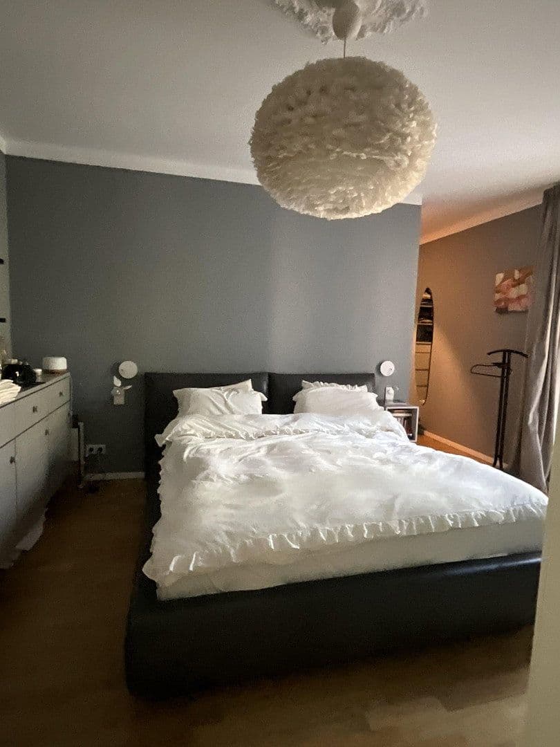 Pronájem bytu 4+1 155 m², Holzhausen Str 85, Frankfurt am Main, Hessen Pronájem bytu 4+1 155 m², Holzhausen Str 85, Frankfurt am Main, Hessen