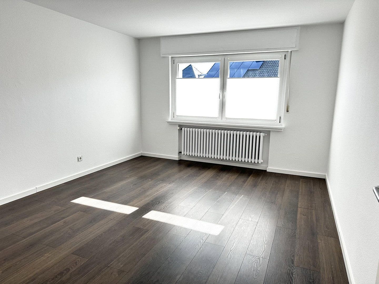 Prodej domu 209 m², pozemek 681 m², Theodor Heuss Allee 50, Hennef (Sieg), Severní Porýní-Vestfálsko Prodej domu 209 m², pozemek 681 m², Theodor Heuss Allee 50, Hennef (Sieg), Severní Porýní-Vestfálsko