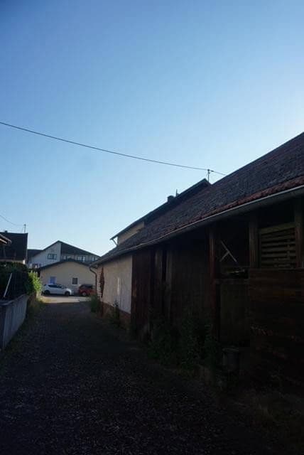 Prodej domu 236 m², pozemek 3.024 m², Laufeld, Porýní-Falc Prodej domu 236 m², pozemek 3.024 m², Laufeld, Porýní-Falc