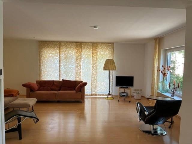 Prodej domu 250 m², pozemek 322 m², Kölnerstrasse 73, Jünkerath, Porýní-Falc Prodej domu 250 m², pozemek 322 m², Kölnerstrasse 73, Jünkerath, Porýní-Falc