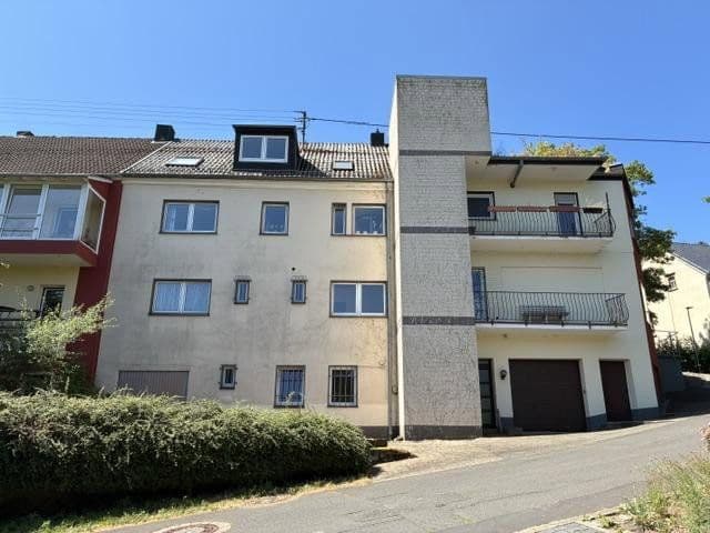 Prodej domu 250 m², pozemek 322 m², Kölnerstrasse 73, Jünkerath, Porýní-Falc Prodej domu 250 m², pozemek 322 m², Kölnerstrasse 73, Jünkerath, Porýní-Falc
