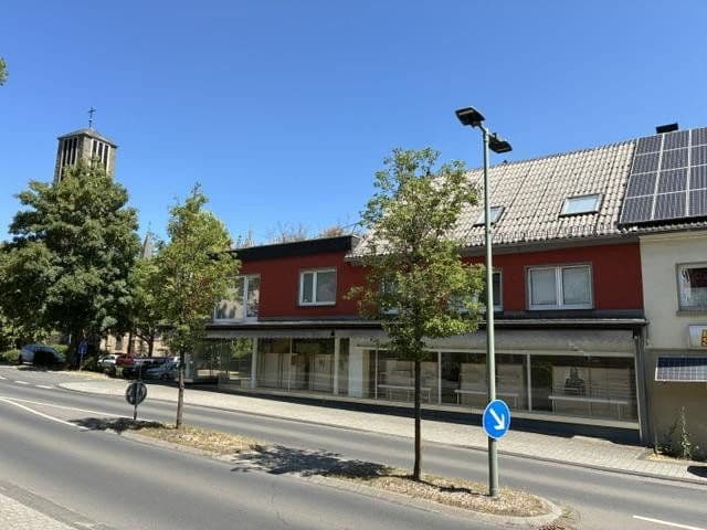 Prodej domu 250 m², pozemek 322 m², Kölnerstrasse 73, Jünkerath, Porýní-Falc Prodej domu 250 m², pozemek 322 m², Kölnerstrasse 73, Jünkerath, Porýní-Falc